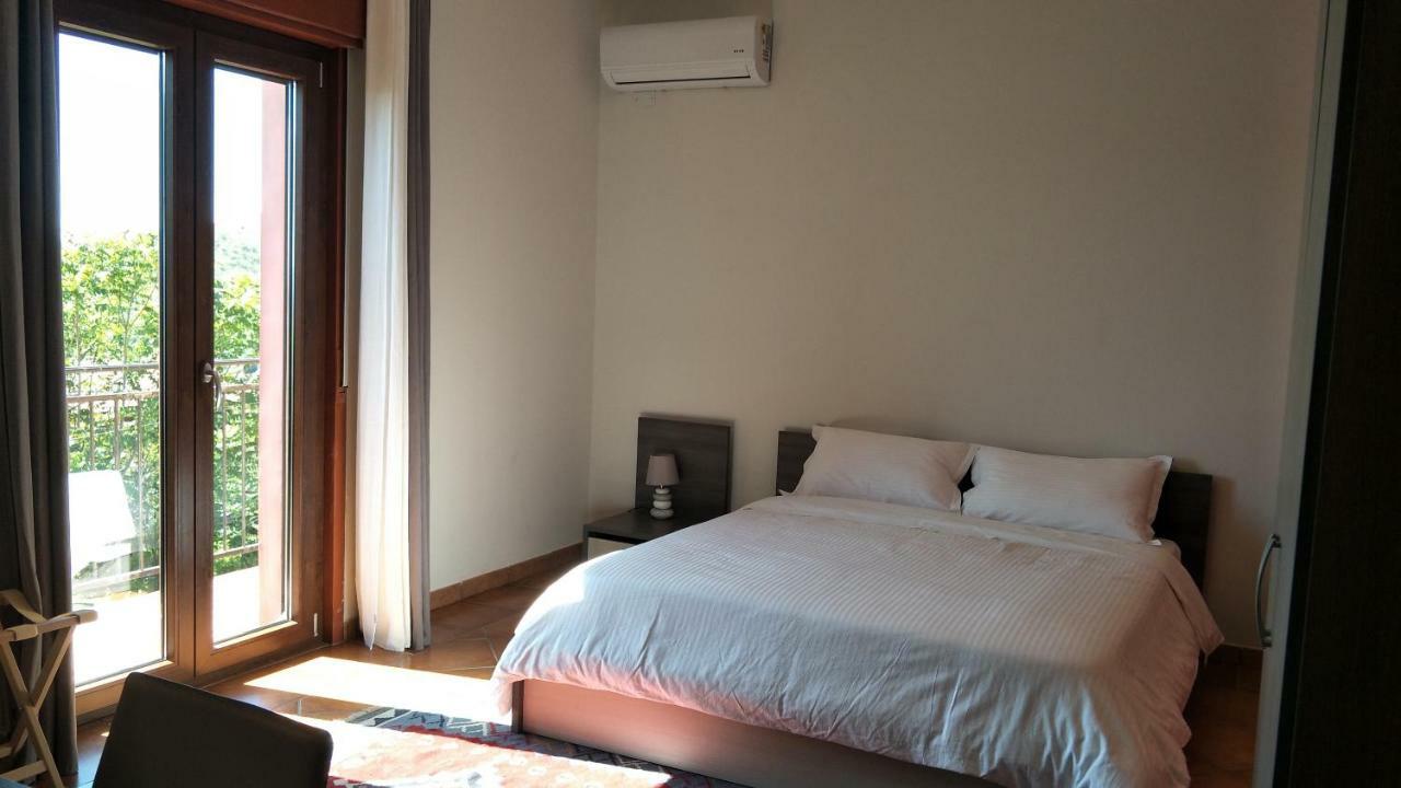 B&B Benjamas Bisacquino Exterior foto