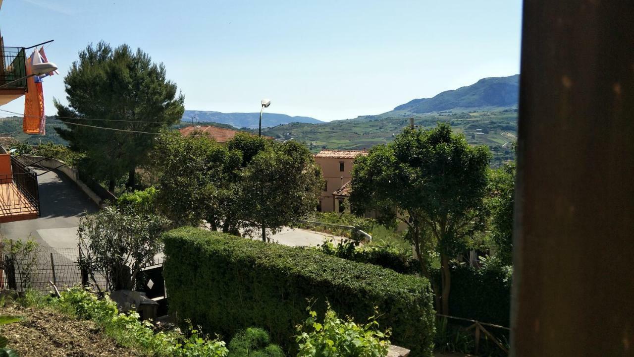 B&B Benjamas Bisacquino Exterior foto